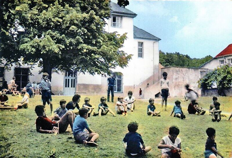 Детский лагерь во Франции в 1970-х годах. Фото из книги L´Utopie citoyenne.